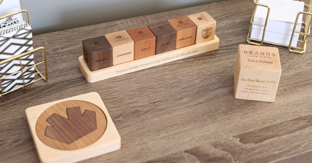 Sustainable Corporate Gifts for Work-From-Home remote Employees-Smiling Tree Gifts